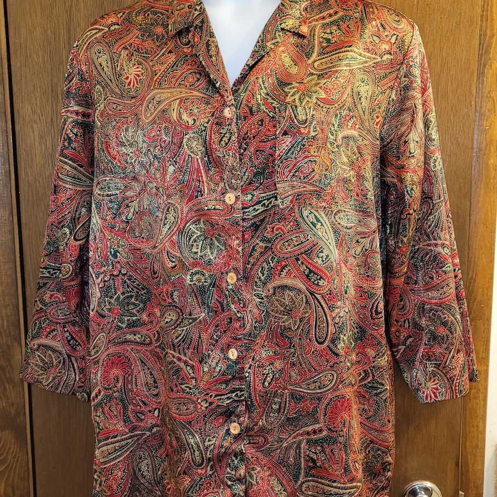 Victoria's Secret Multicolor Paisley Top‎